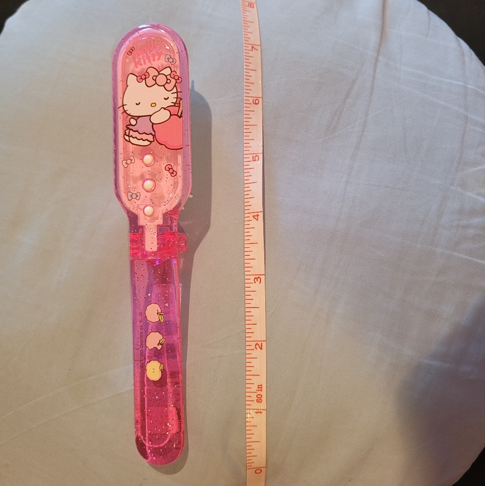 Hello Kitty Foldable Comb + Free Pouch - Picture 9 of 9
